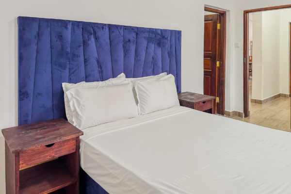 bedroom-3.webp